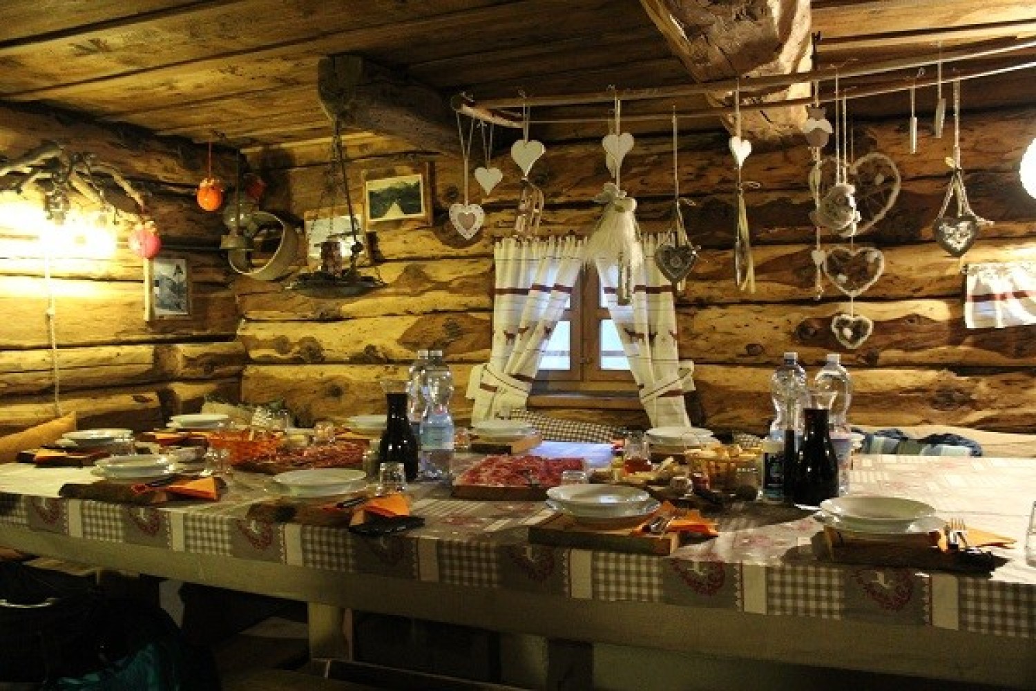 https://www.valtellinaok.com/Foto/Ristoranti/73/ristoro tea da memi livigno.jpg